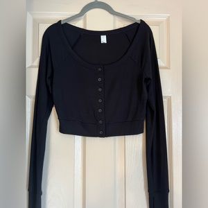 Old Navy Cropped Long Sleeve Button Shirt